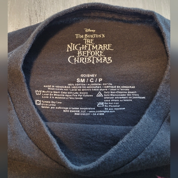Disney Tim Burton Nightmare Before Christmas Long Sleeve Crop Top - Picture 4 of 4